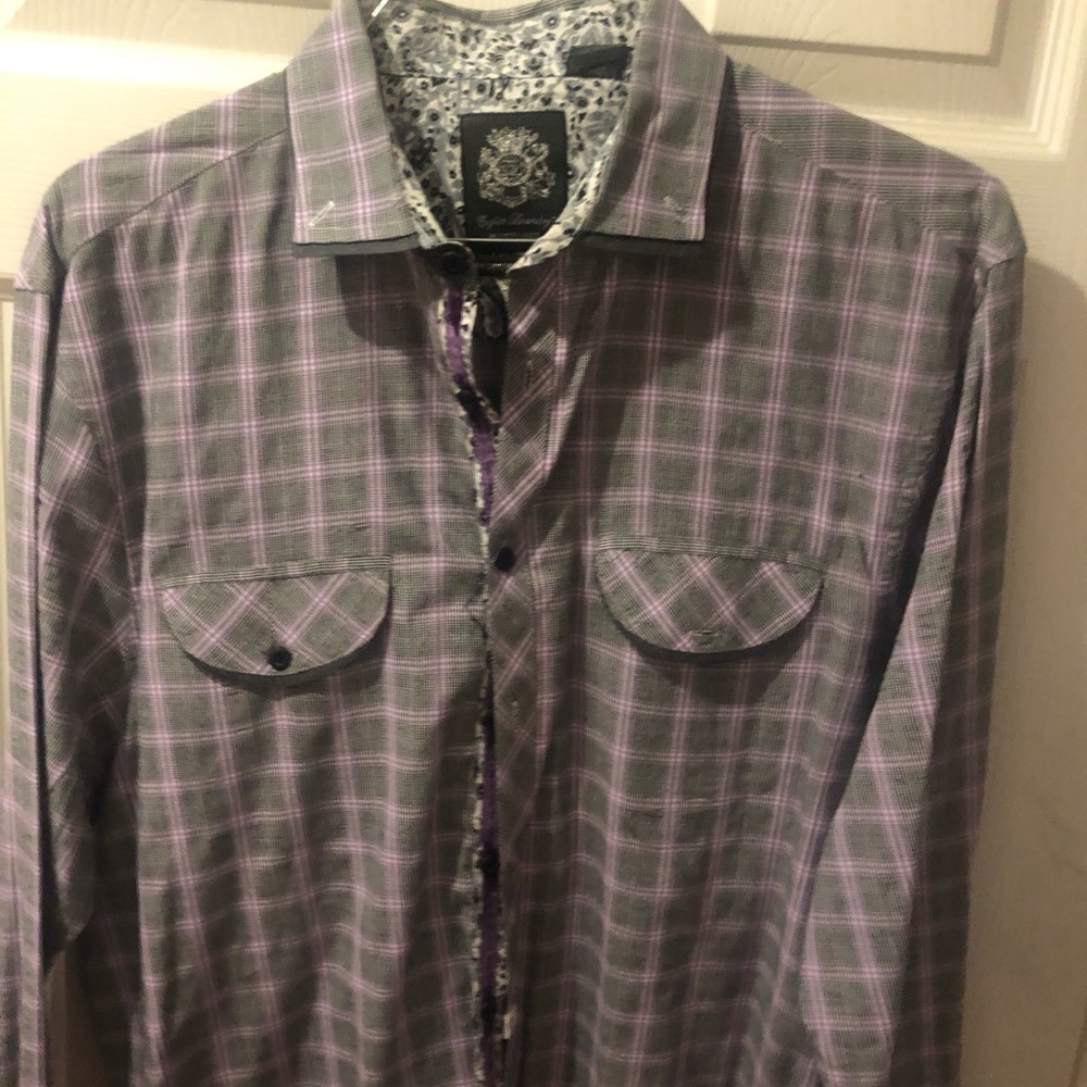 English Laundry unique casual button down Trim.